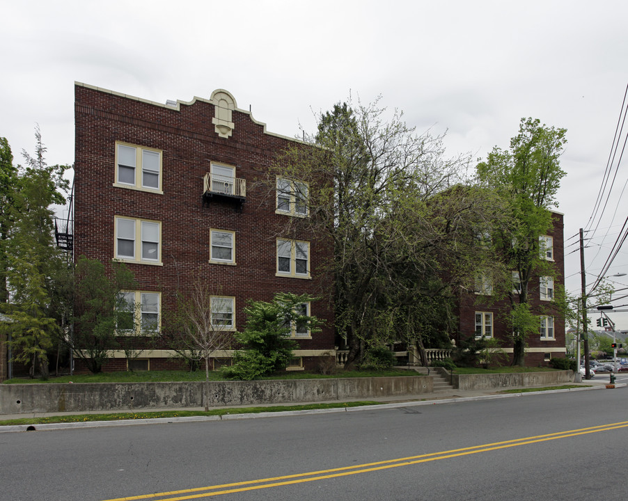 55 Grove St in Montclair, NJ - Building Photo