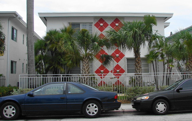 1333 15th St in Miami Beach, FL - Building Photo - Building Photo