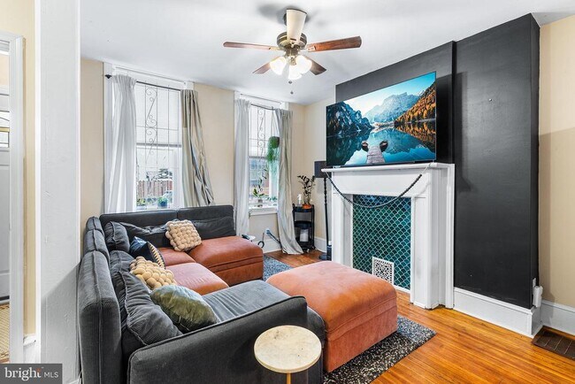 2718 W Jefferson St in Philadelphia, PA - Building Photo - Building Photo