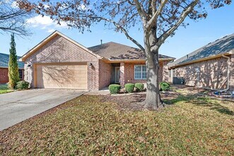 4403 Shady Elm Dr in Mansfield, TX - Building Photo - Building Photo