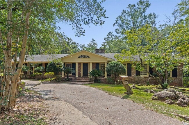 property at 246 McGregor Ave