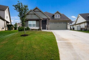 9018 Canopy Bnd in Schertz, TX - Building Photo