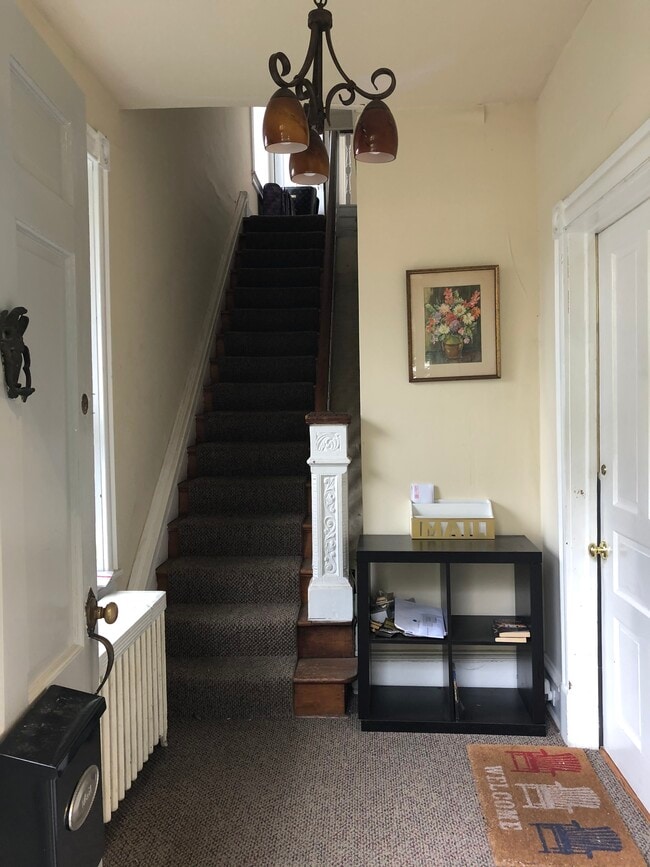6615 N 7th St, Unit 2nd Floor in Philadelphia, PA - Building Photo - Building Photo