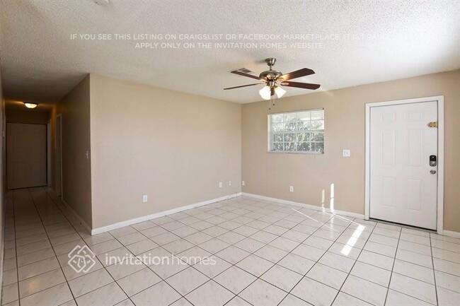 11520 SW 193rd St in Miami, FL - Building Photo - Building Photo