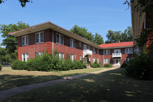 The Grand Apartments in Ponca City, OK - Building Photo - Building Photo