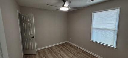 4505 Southern Webbing Mill Rd in Greensboro, NC - Building Photo - Building Photo