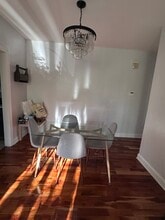 114 Central Ave in Metuchen, NJ - Building Photo - Building Photo