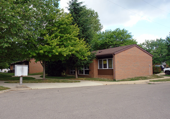 1 Lawson Pl in Yellow Springs, OH - Foto de edificio - Building Photo