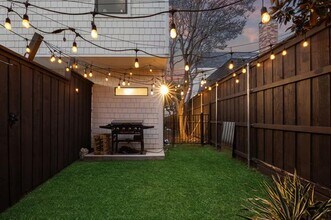 5816 Orchid Ln in Dallas, TX - Building Photo - Building Photo