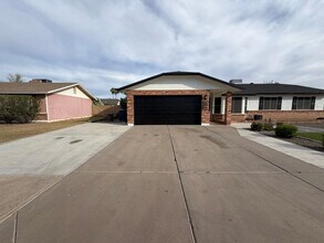 3761 E Dulciana Ave in Mesa, AZ - Building Photo - Building Photo