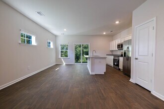 111 Pendleton Place Way in Pendleton, SC - Building Photo - Building Photo