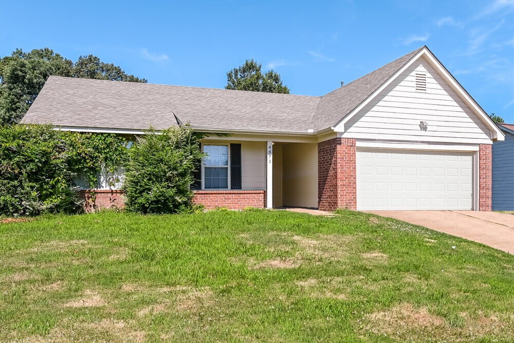 4471 Bishop Hills Dr in Memphis, TN - Building Photo