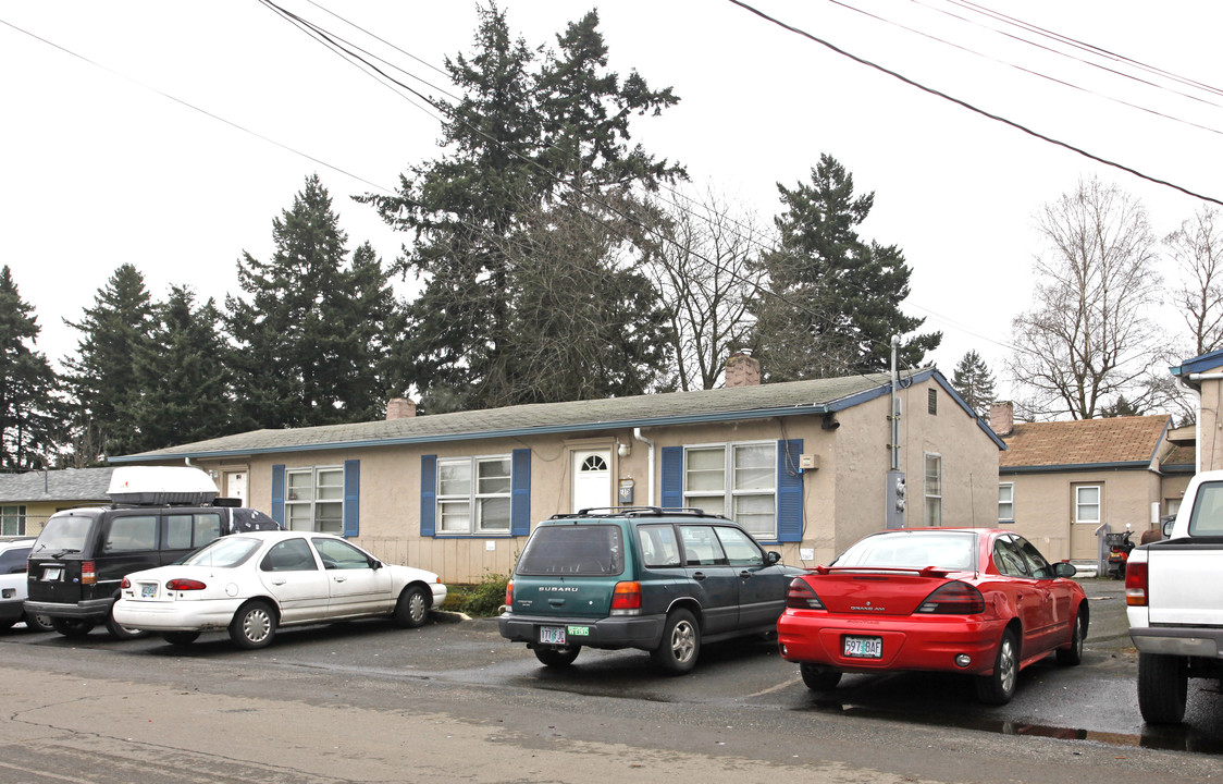 7303-7317 SE 70th Ave in Portland, OR - Foto de edificio