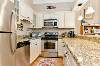 562 Massachusetts Ave in Boston, MA - Building Photo - Building Photo