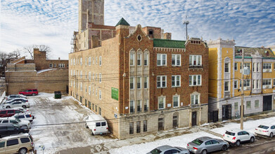 Austin Oaks in Chicago, IL - Building Photo - Primary Photo