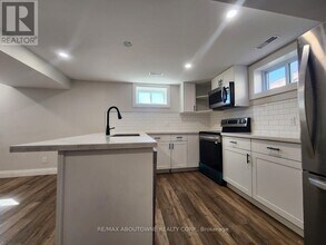 366 Upper Ottawa St in Hamilton, ON - Building Photo - Building Photo