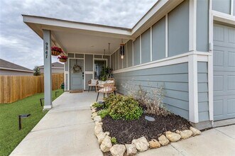 9841 Papillion Wy in Fort Worth, TX - Building Photo - Building Photo