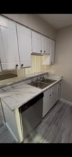 7309 W Hampden Ave in Lakewood, CO - Foto de edificio - Building Photo