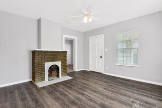 638 Gilcrease St in Van Alstyne, TX - Building Photo - Building Photo
