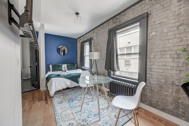 property at 1925 N Prospect Ave