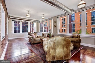 215 I St NE-Unit -304 in Washington, DC - Building Photo - Building Photo