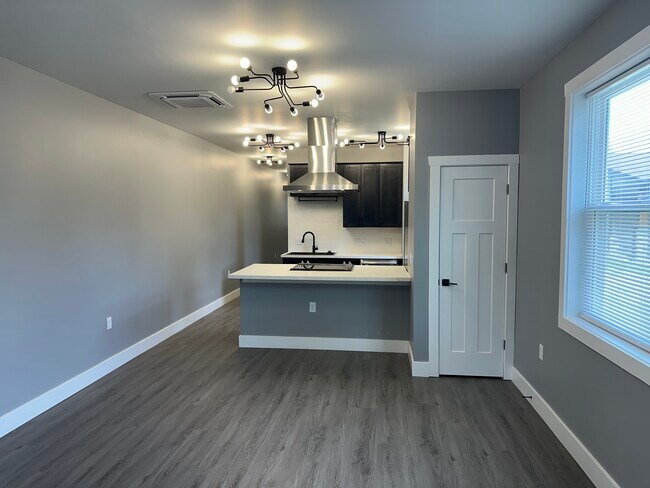 1040 S Malott St, Unit Unit B in Sheridan, IN - Building Photo - Building Photo