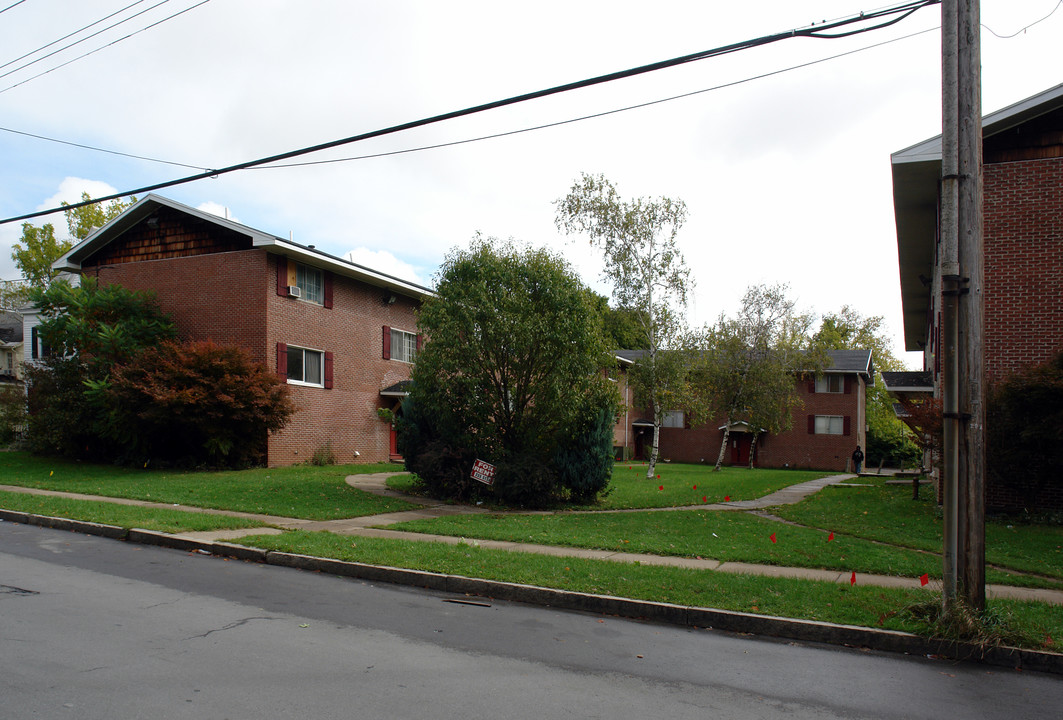 1427 Oneida St in Utica, NY - Building Photo