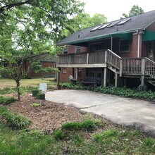 319 E Chatham St in Cary, NC - Building Photo - Building Photo