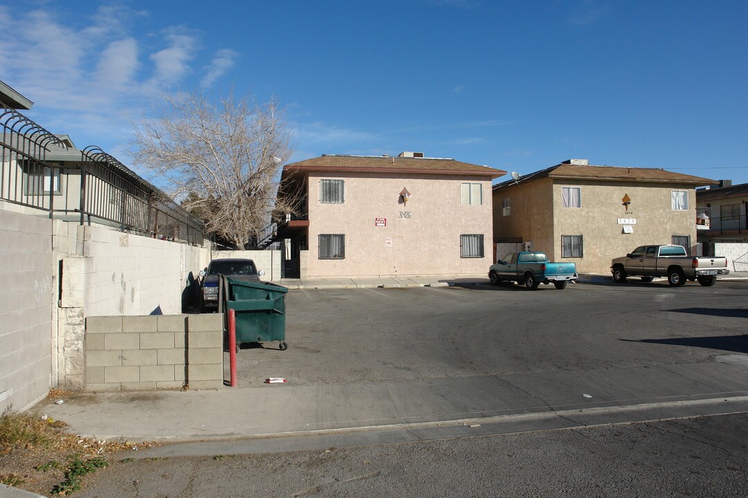 3426 Aristos Ave in North Las Vegas, NV - Foto de edificio