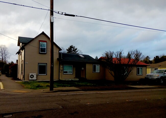 804 NW 29th St in Corvallis, OR - Building Photo - Building Photo