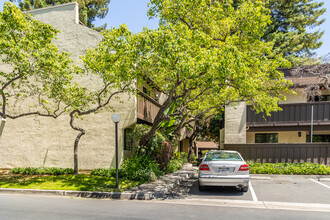 Count Yard in Sunnyvale, CA - Building Photo - Building Photo