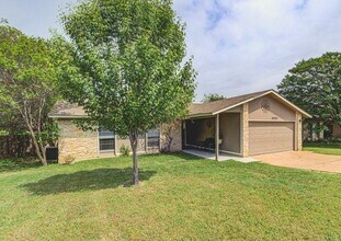 4000 Stoney Hill in Round Rock, TX - Building Photo - Building Photo