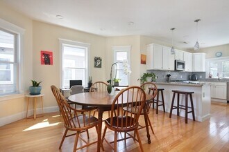 88 Josephine Ave in Somerville, MA - Building Photo - Building Photo