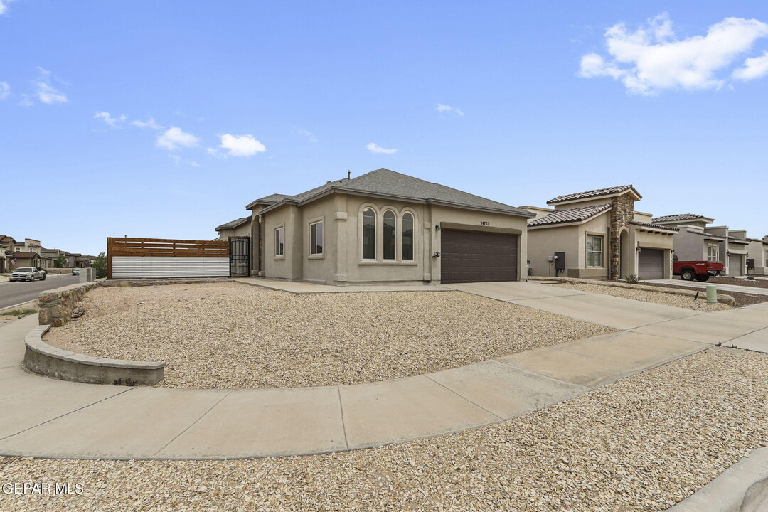 14721 Tierra Harbor Ave in El Paso, TX - Building Photo