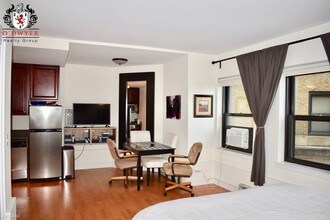 1400 N Lake Shore Dr-Unit -Apt 4D in Chicago, IL - Building Photo - Building Photo