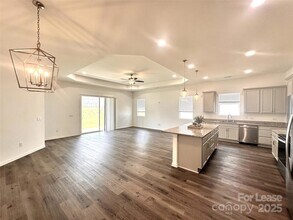 4619 Kobus Ct., Unit 1125 in Lake Norman of Catawba, NC - Building Photo - Building Photo