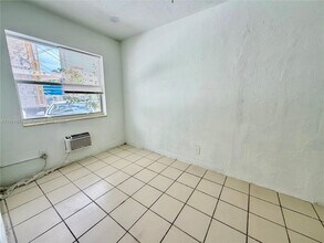 2041 Jackson St in Hollywood, FL - Building Photo - Building Photo