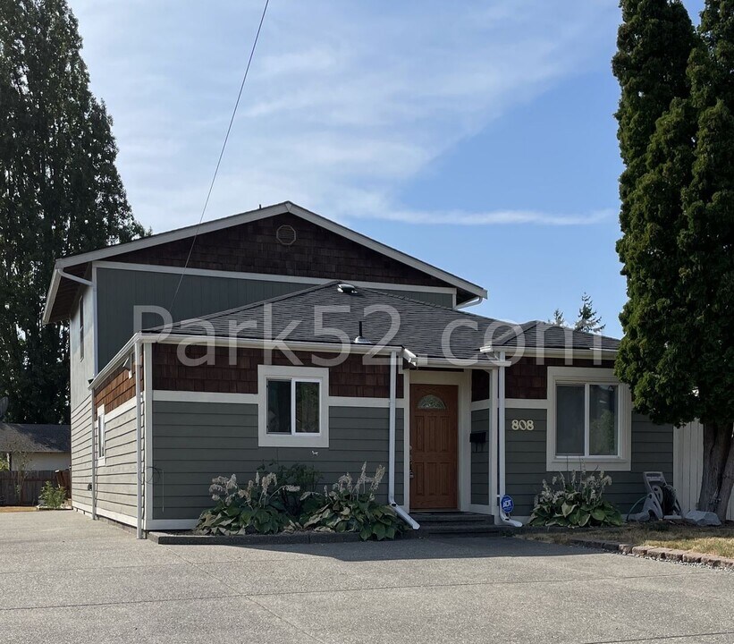 808 S Oxford St in Tacoma, WA - Foto de edificio