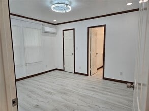 16974 Balmoral St in Montgomery, TX - Building Photo - Building Photo