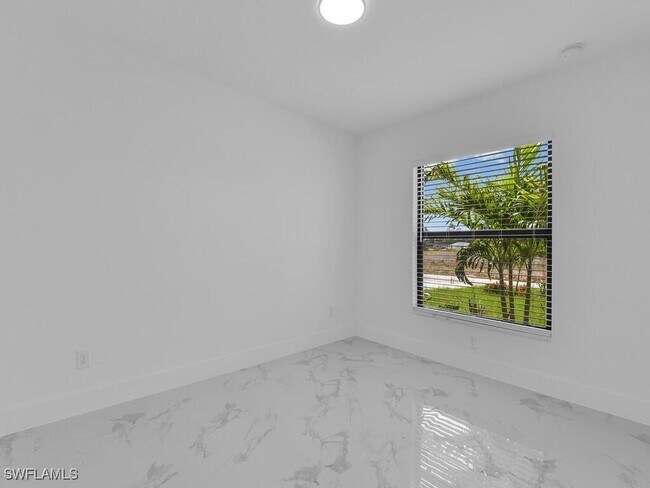 4738-4740 Douglas Ln in Lehigh Acres, FL - Building Photo - Building Photo