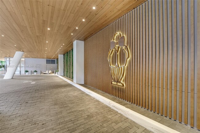 property at 2655 S Bayshore Dr