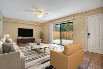 5286 Willow Ct in Orlando, FL - Building Photo - Building Photo