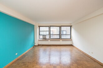 4180 N Marine Dr, Unit 113 in Chicago, IL - Building Photo - Building Photo