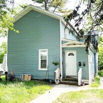 519 N Blackstone St, Unit 3 in Jackson, MI - Building Photo