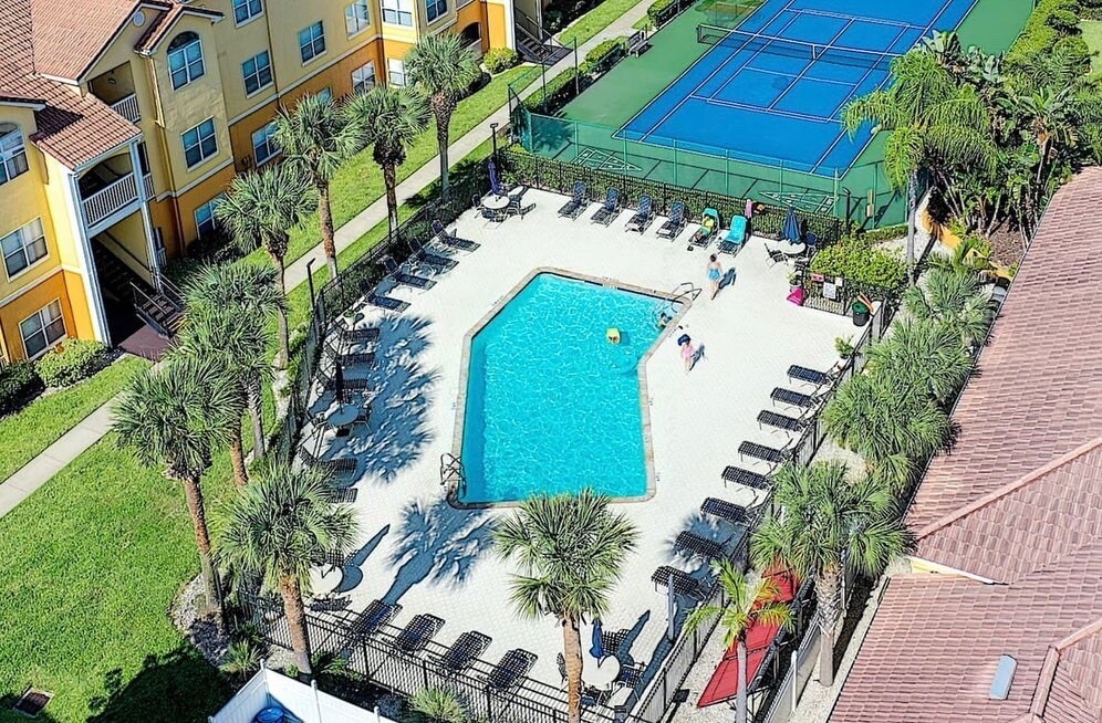 10764 70th Ave, Unit 6305 in Seminole, FL - Building Photo