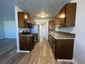 520 Depot St in Fairview, OR - Building Photo - Building Photo