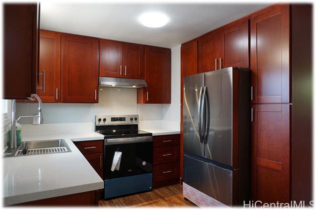 property at 1009 Rawlins Ln