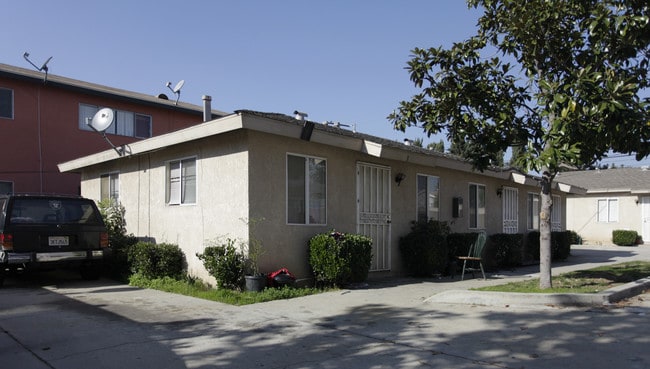 Stoneridge Apartments in Ontario, CA - Foto de edificio - Building Photo