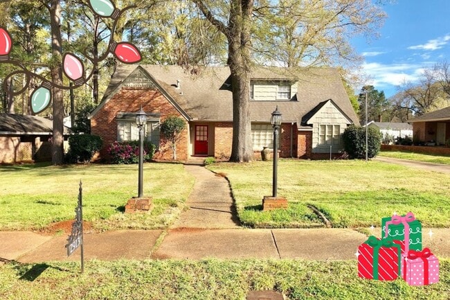 property at 2913 Sumter Ave