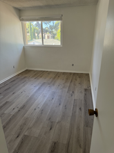 15542 Sherman Way in Van Nuys, CA - Building Photo - Building Photo